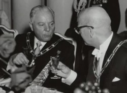 JPG Image, 27KB, 435px × 320px